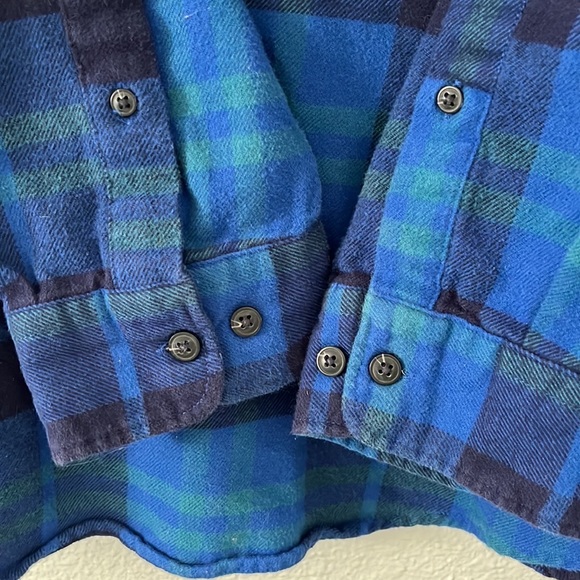 Amazon Essential Plaid Button Down Shirt - Picture 6 of 10